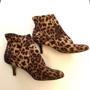 Donald J Pliner Yahya Leopard Ankle Boot Size 7 Kitten Heel Spandex Slip On